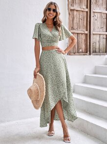 SHEIN Frenchy 碎花蝴蝶袖短款上衣和圍裹側打結半身裙