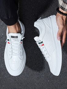 男士时尚休闲运动鞋，简约百搭，舒适透气防滑户外低帮运动鞋