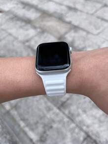 硅胶表带，兼容 42mm、38mm、40mm、41mm、44mm、45mm、46mm、49mm 型号，时尚智能手表替换表带，适用于 Ultra2、Ultra SE2、SE 11、10、9、8、7、6、5、4、3、2、1 等型号，男女通用，学生返校季理想礼物 - 白色 - 查看 4