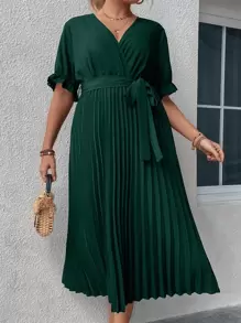 SHEIN Clasi 大碼交疊領荷葉袖百褶下擺繫腰帶連衣裙 - 墨綠色 - 查看 7