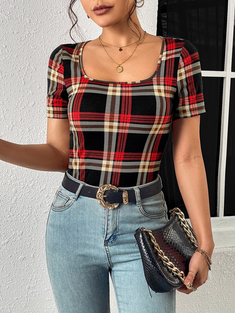 SHEIN LUNE Camiseta con estampado de cuadros de cuello cuadrado - Multicolor - Ver 1