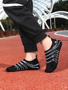 男童條紋圖案套穿式水鞋運動型沙灘織物水襪 - 黑色 - 查看 5