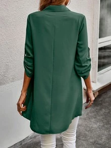 Camisa de manga enrollada con botón bajo con fruncido bajo irregular - Verde Oscuro - Ver 2