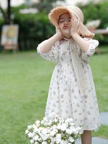 Young Girl Ditsy Floral Print Country Style Dress