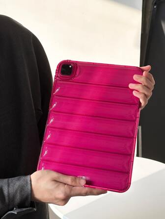 1 pieza Funda transparente con forma de chaqueta de plumón rojo rosa, TPU a prueba de golpes y delgado, compatible con protección para iPad