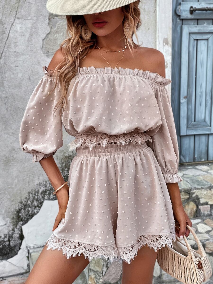 SHEIN VCAY 圓點一字肩褶邊上衣和短褲 - 杏色 - 查看 1