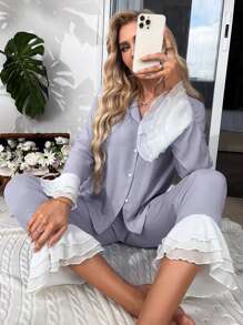 Conjunto de pijama pantalones con blusa de manga con volante bajo con fruncido en contraste