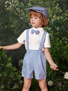小男童前蝴蝶結襯衫和條紋圖案背帶短褲和帽