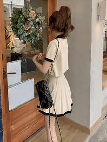 拼接邊前紐扣短款上衣和百褶半身裙 - 杏色 - 查看 2