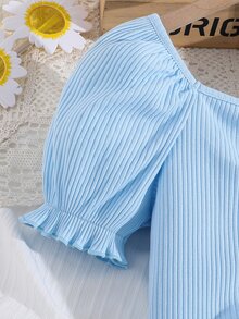 SHEIN 女孩褶邊泡泡袖T恤和小碎花腰帶半身裙