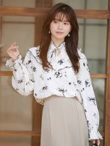 DAZY 印花荷葉邊荷葉袖襯衫 - 黑與白 - 查看 3