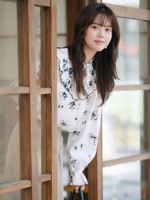 DAZY 印花荷葉邊荷葉袖襯衫 - 黑與白 - 查看 9