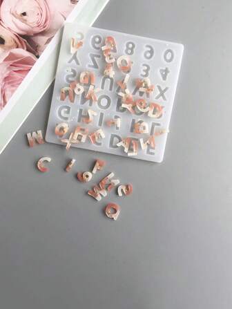 1 件字母设计 DIY 硅胶模具，简单白色方形字母设计硅胶模具，适合 DIY