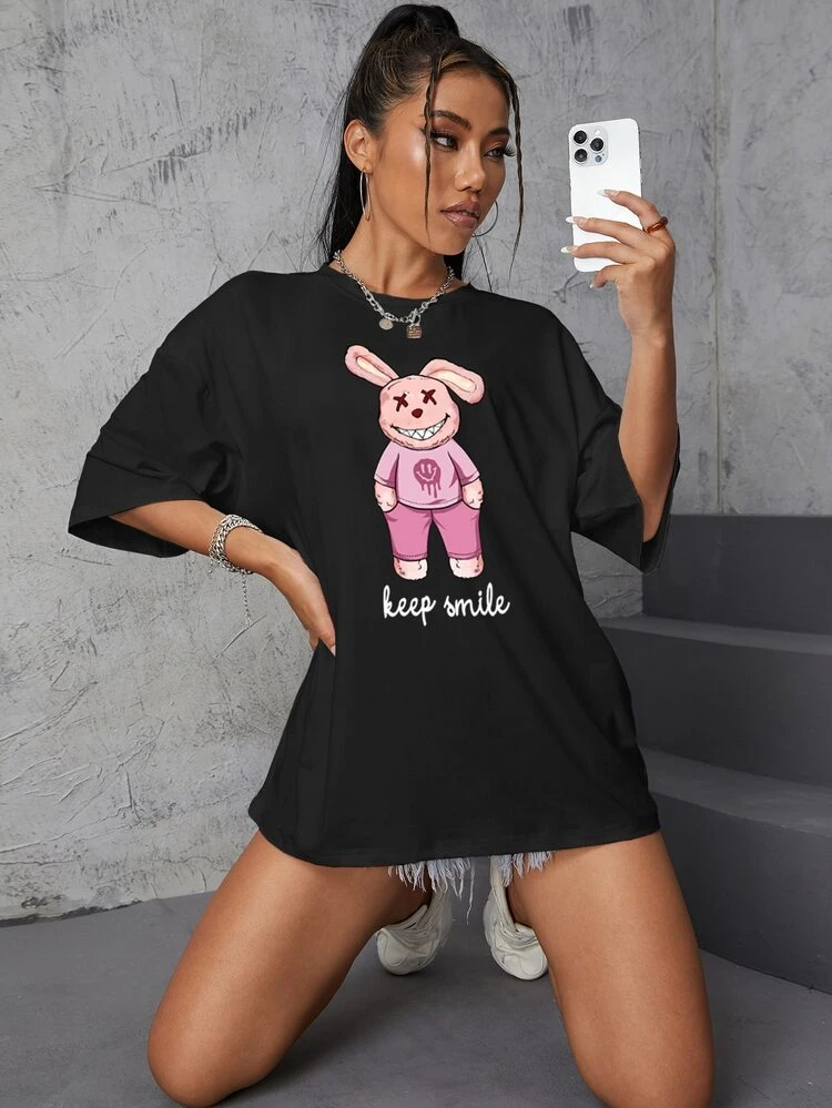 SHEIN EZwear Camiseta amplia con estampado de dibujos animados y slogan de hombros caídos - Negro - Añade 3