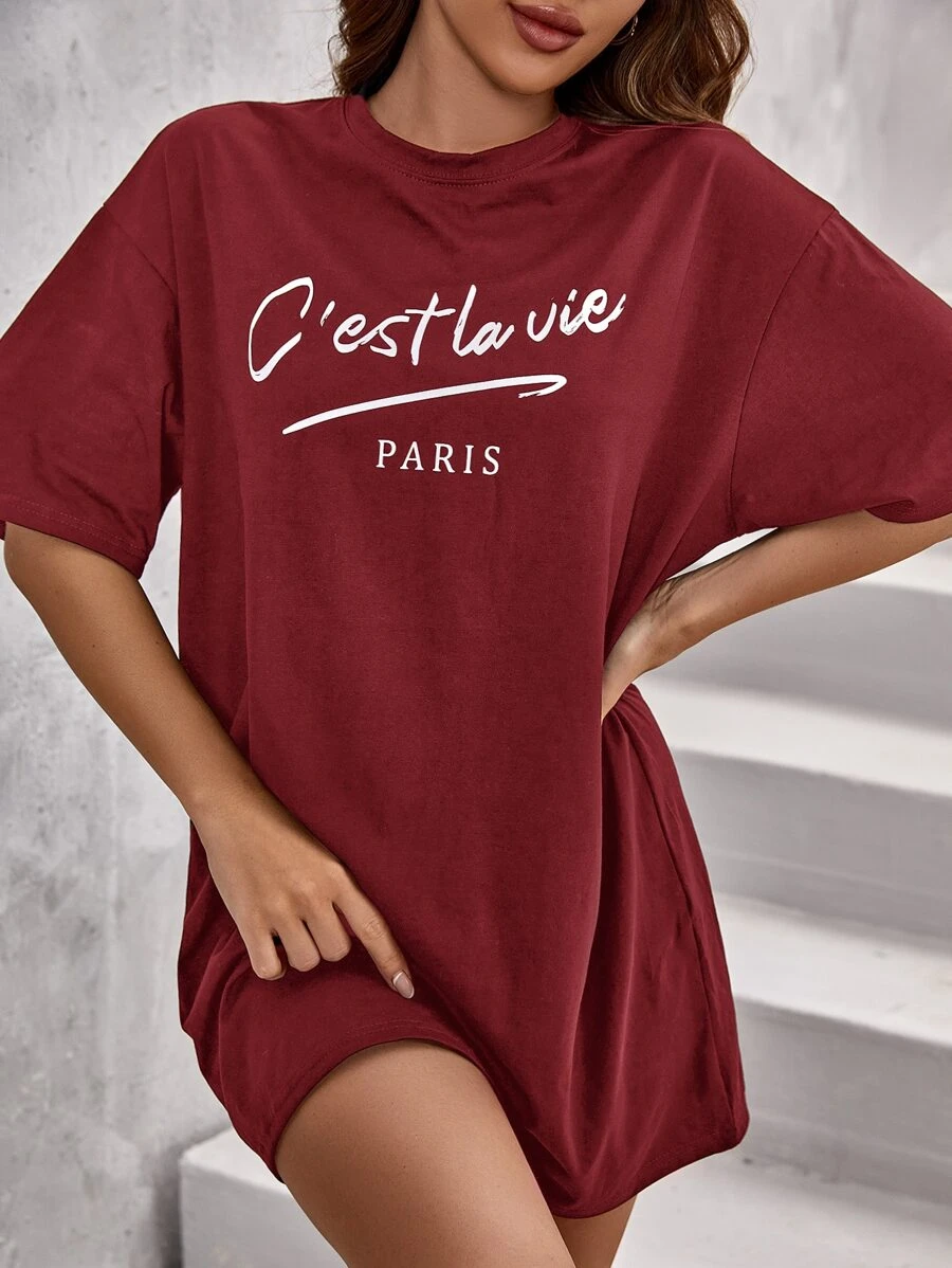 SHEIN Frenchy Slogan Graphic Drop Shoulder Tee Dress - Burgundy - View 1