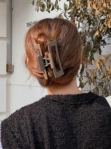 1pc Square Hollow Basic Black Hair Claw Clip, 10.5cm - Brown - View 2