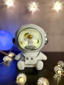 1pc PVC Creativity Night Light, Astronaut Design Baby Light For Bedroom - Yellow - View 4
