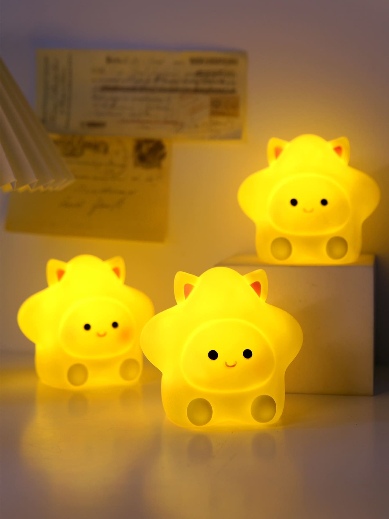 1pc Plastic Creativity Night Light, Cute Star Design Baby Light For Bedroom - Yellow - View 1