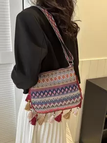 Bolsa de hombro de viaje informal nueva 2023 con características retro, de moda para chicas con flecos cruzados
