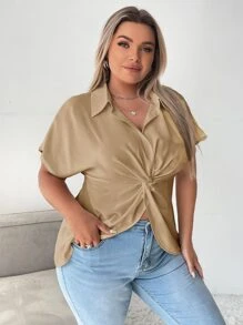 SHEIN Privé 大碼前扭結蝙蝠袖不對稱下擺襯衫 - 卡其色 - 查看 4