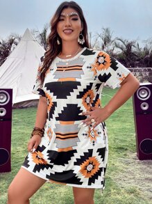 SHEIN LUNE Plus Geo Print Tee Dress - Multicolor - View 4