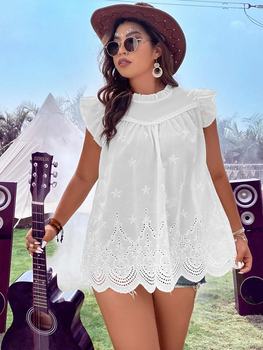 SHEIN Clasi 大碼網眼刺繡貝殼邊襯衫 - 白色 - 查看 1