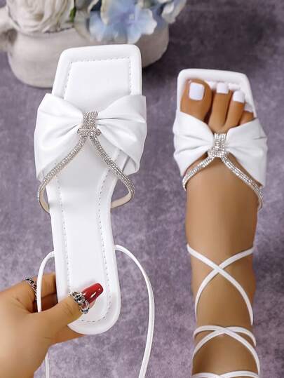 Glamourös Sandalen mit Riemchen, für Strass Dekor, Knoten Detail, Flache Sandalen mit