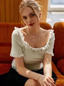 SHEIN Camiseta con encaje en contraste tejido de canalé - Beis - Ver 1