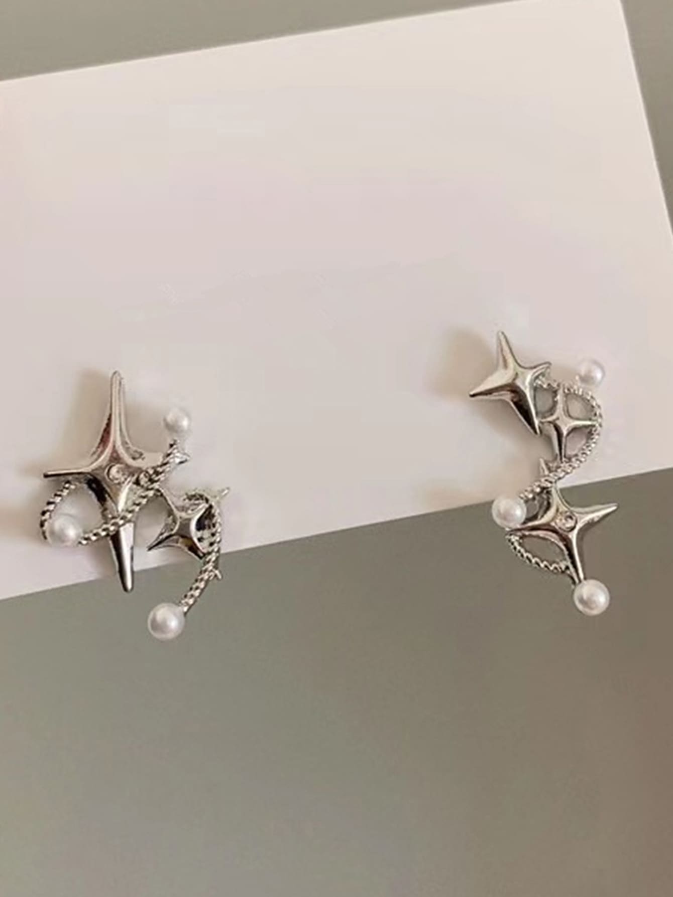 1對時尚鋅合金珍珠和星形裝飾耳釘適合女士日常裝飾