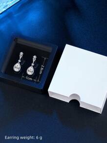 أقراط الزفاف الأوروبية والأمريكية ذات الشكل الرائع والمنفذة بالكامل بحجم 1زوج والتي تتكون من مادة إدخال زركونيا مكعبة Aaa