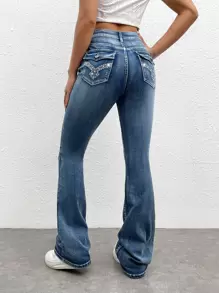 SHEIN EZwear Embroidery Flap Pocket Flare Leg Jeans,Country - Medium Wash - View 1