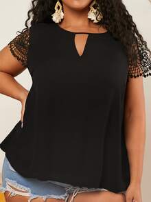 SHEIN CURVE+ Plus Contrast Lace Keyhole Neckline Blouse - Black - View 7