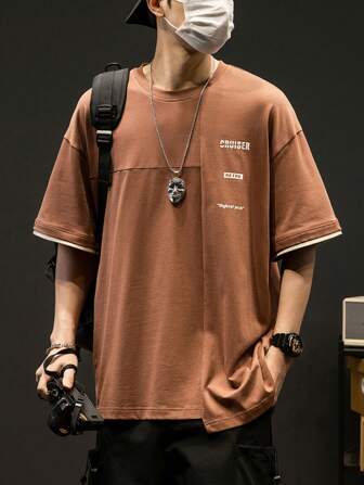 Männer T-Shirt mit Buchstaben Grafik, Kontrast Saum