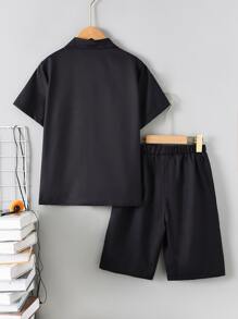 SHEIN 男孩標語圖案襯衫和短褲不帶T恤