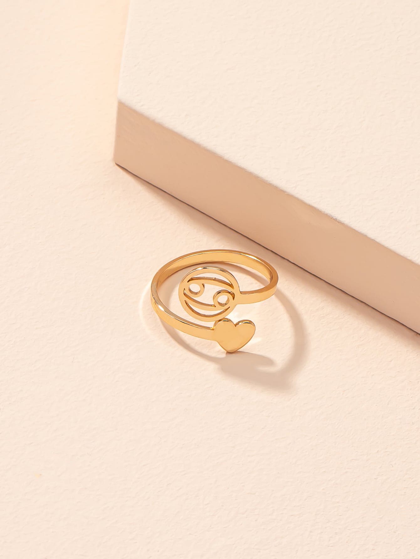 1pc Letter Detail Decor Ring