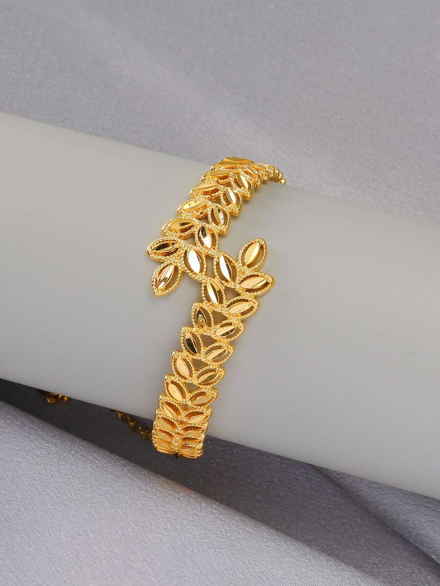 سوار مزخرف بأوراق الشجر للرجال