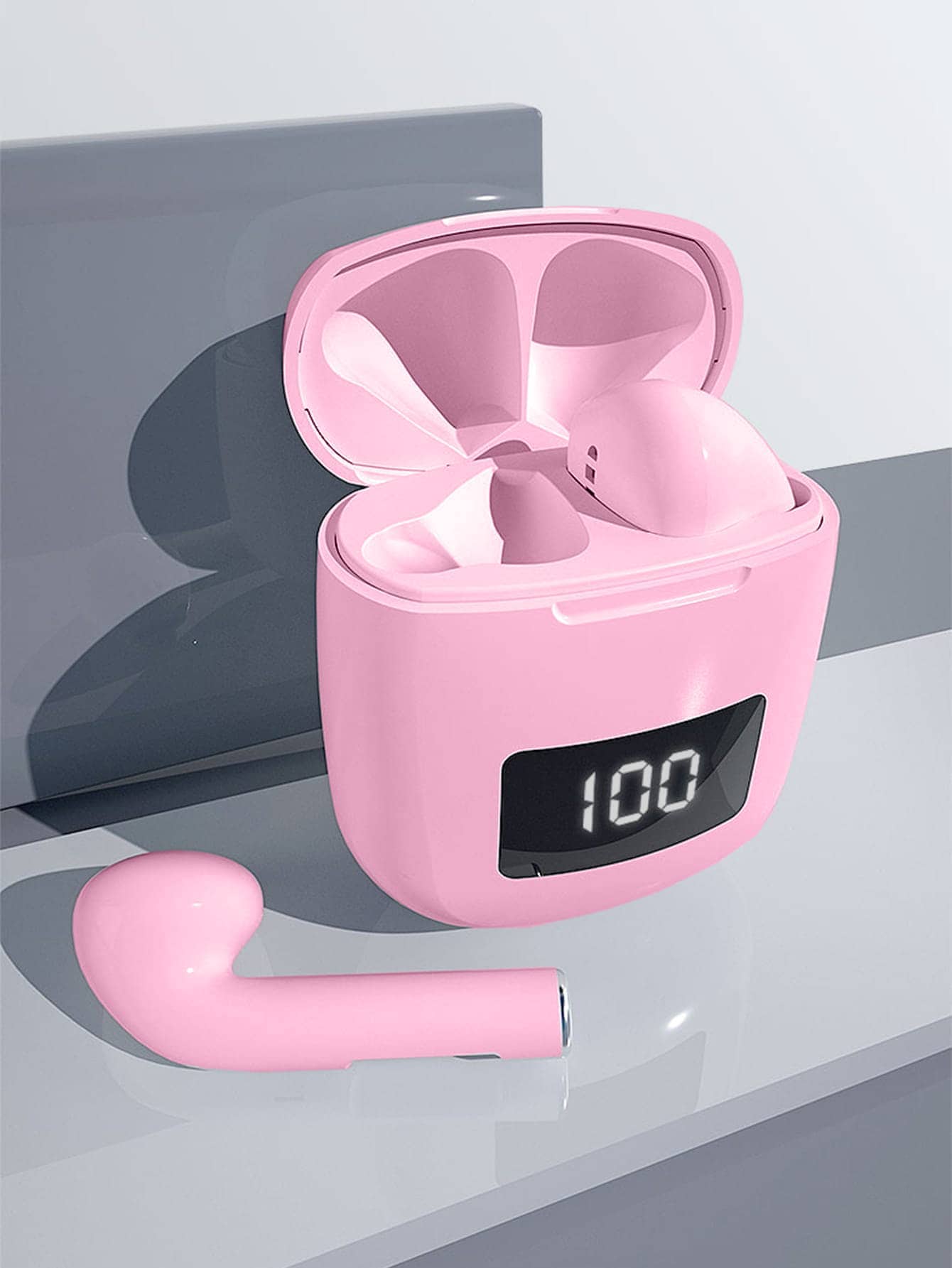 True wireless earbuds