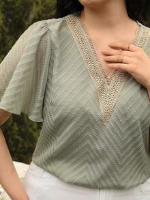 SHEIN Frenchy Plus Contrast Lace Butterfly Sleeve Blouse - Mint Green - View 3