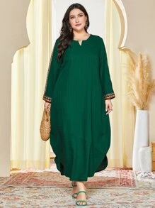 Al Najma Plus Contrast Tape Notched Neckline Curved Hem Dress - Dark Green - View 3