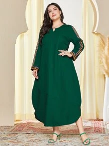 Al Najma Plus Contrast Tape Notched Neckline Curved Hem Dress - Dark Green - View 5