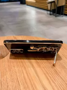 1 Stück Schwarze TPU Elektro-plattierte Handyhülle für iPhone 16 und 1 Stück Schwarzer Elektro-plattierter Hasen-Handyständer
