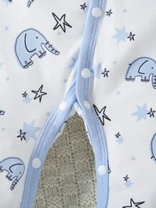 SHEIN Baby Boy 4pcs Elephant & Star Print Contrast Binding Sleepwear & Accessory Hat & Bib - Blue and White - View 6