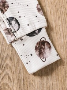 SHEIN Baby Boy Planet Print Zipper Front Sleep Jumpsuit - White - View 6