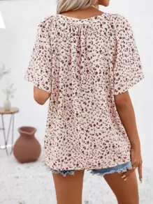 SHEIN LUNE Ditsy Floral Print Notched Neckline Raglan Sleeve Blouse - Multicolor - View 2