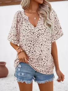 SHEIN LUNE Ditsy Floral Print Notched Neckline Raglan Sleeve Blouse - Multicolor - View 3