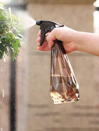 1pc PP Watering Can, Minimalist Clear Watering Spray Bottle For Garden