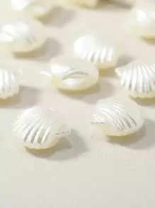 30颗仿珍珠彩色贝壳，扇贝形，小号，尺寸1.1*1.2厘米，适用于项链、手链、工艺品、串珠、婚礼装饰、DIY珠宝配件，海洋风格 - 白色 - 查看 5