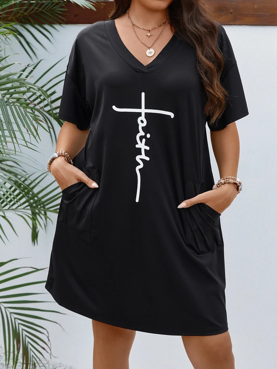 SHEIN LUNE Vestido estilo camiseta con estampado de letra con doble bolsillo - Negro - Ver 1