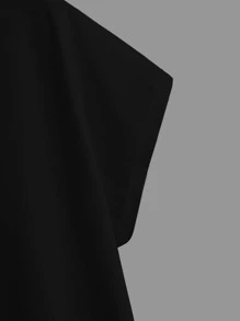 SHEIN LUNE Plus Solid Batwing Sleeve Button Detail Tee - Black - View 4