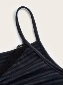 ROMWE Goth 條紋圖案蕾絲拼接吊帶上衣 - 彩色 - 查看 3